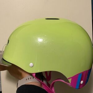 NWT Bell Lime Green Kids Multi-Sport Helmet with Pink Straps and Rear Accent